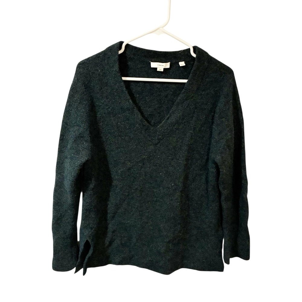 Vince‎ Side Split V Neck Wool Blend Sweater Terrarium Green Size Medium - Picture 2 of 6